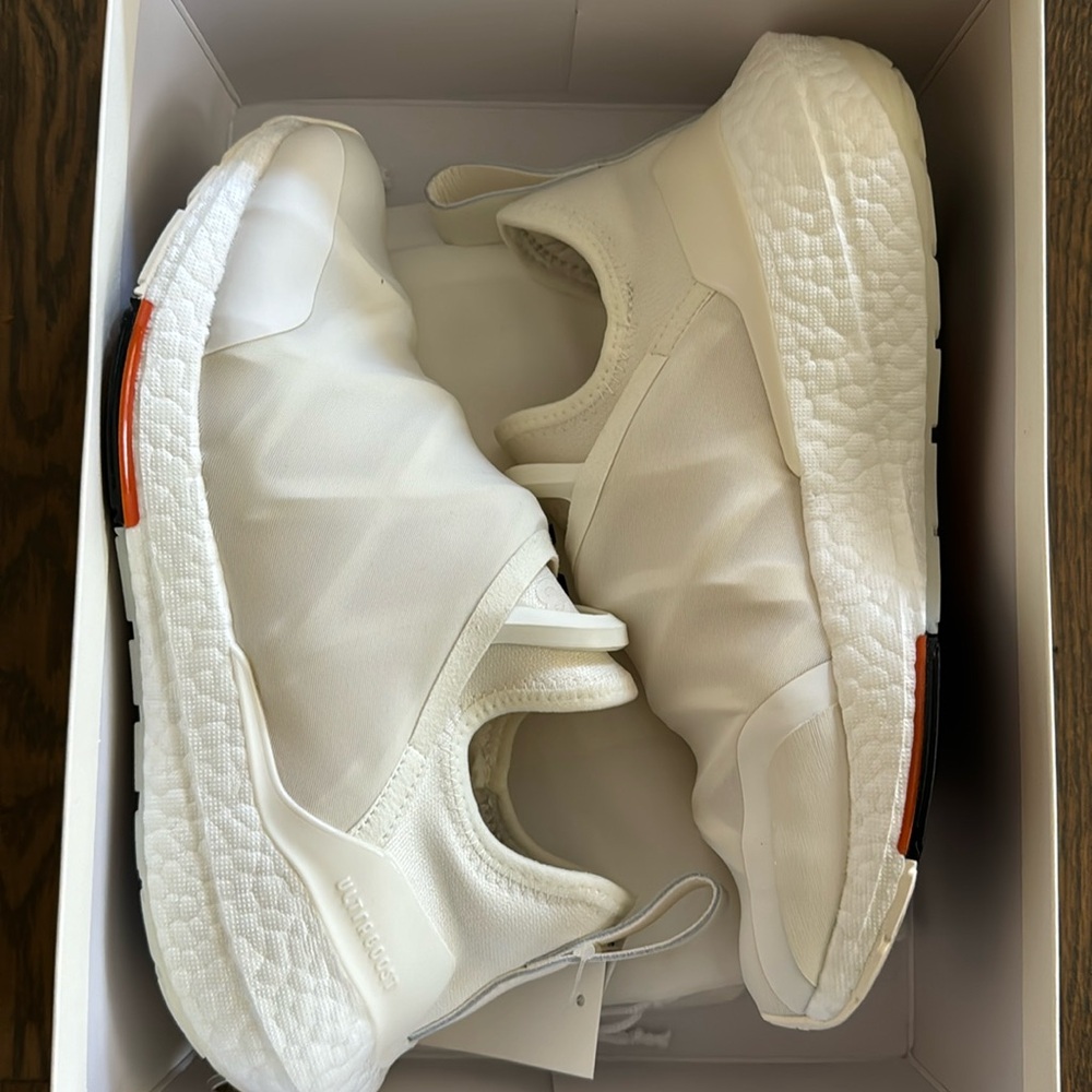 New in Box - Adidas Yohji Yamamoto Y3 Ultraboost 22 - White Size 6.5